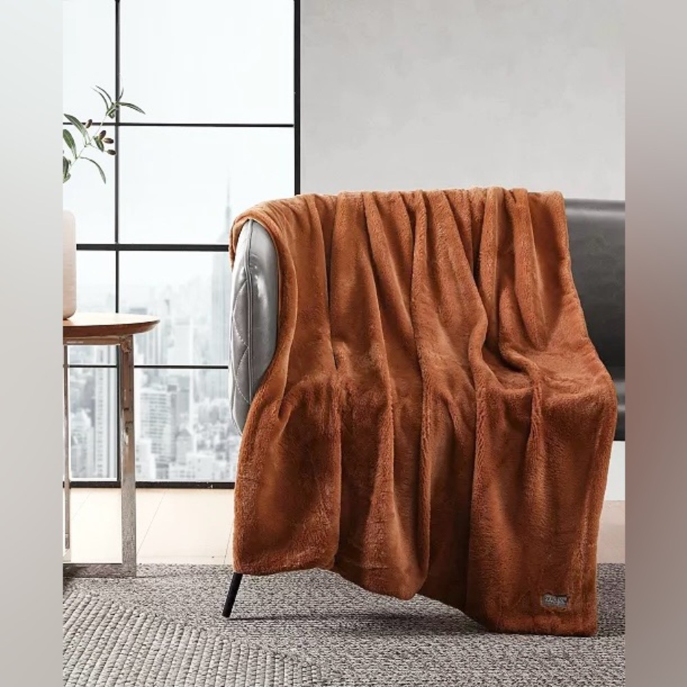 NEW Nordstrom Oversized Reversible Orange Fleece Blanket Cozy Soft Warm Bedding